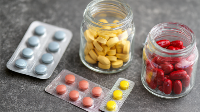 Лекарства в дороге: как будет работать эксперимент с передвижными аптеками фото